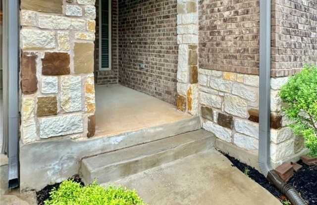 1212 Matt Lane Gallery 4