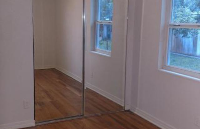 10533 Arendal Rd Gallery 2