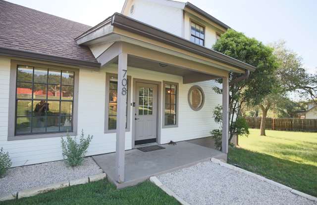 708 Cowal Drive South photos photos