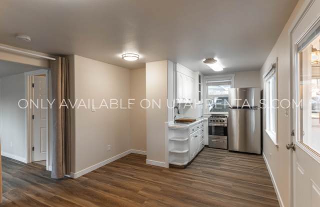 332 S 1080 E photos photos