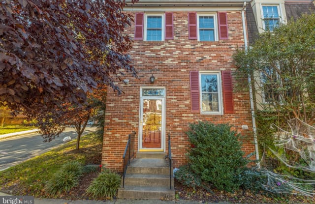 3800 BRIGHTON COURT - 3800 Brighton Court, Alexandria, VA 22305