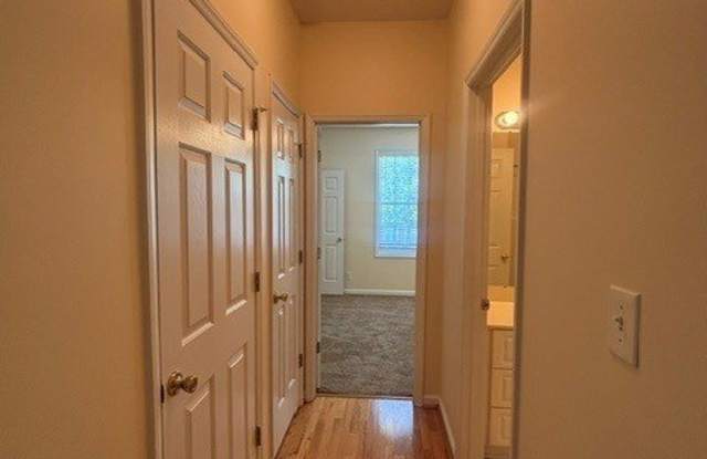 3139 Wisteria Lane Gallery 4