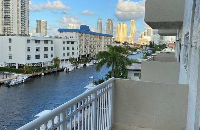 3601 NE 170th St photos photos