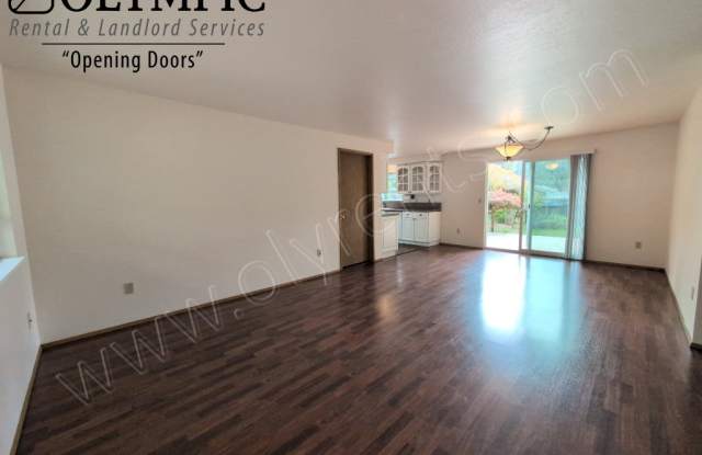 3045 Chelsea Ct NW Gallery 3