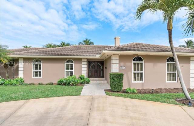 7421 SW 145th Ter photos photos