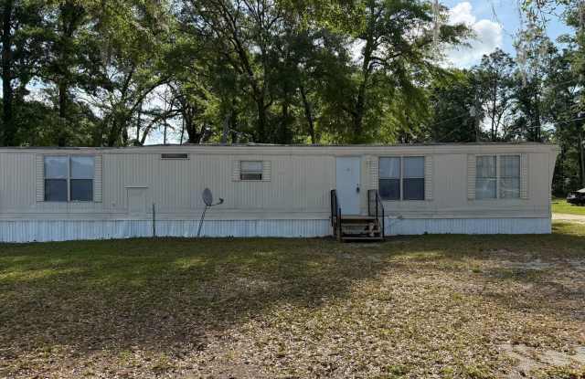 Arnall Drive, 524 photos photos