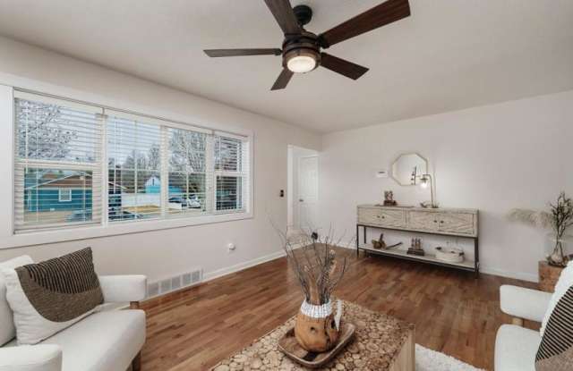 1903 Belvedere Drive photos photos