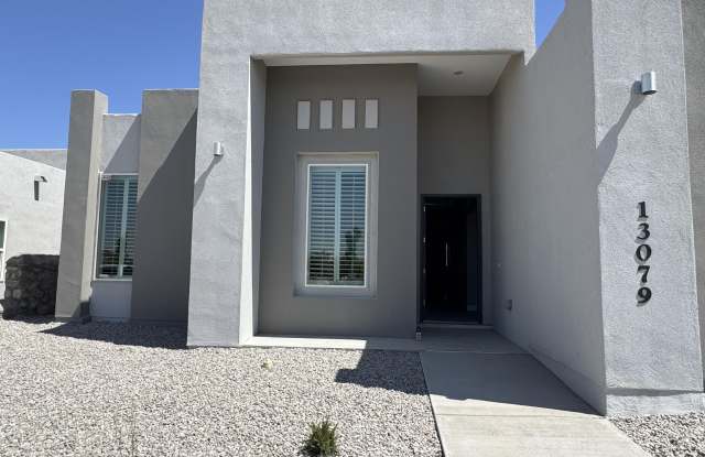 13079 Emerald Hills Avenue Gallery 2