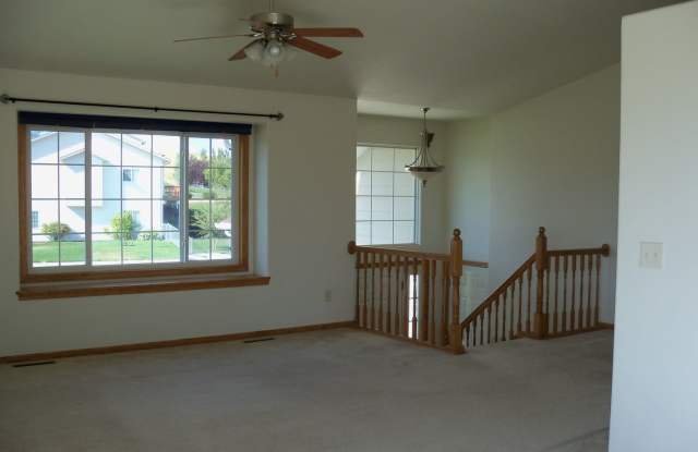 913 Field View Drive Gallery 2