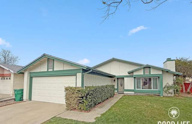 Amazing 4 Bedroom Home with Attached Garage and Updates Throughout! photos photos