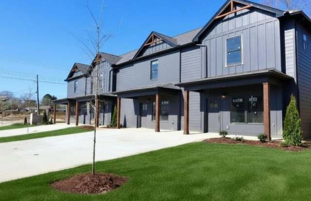 1923 Clearview Drive Gallery 1