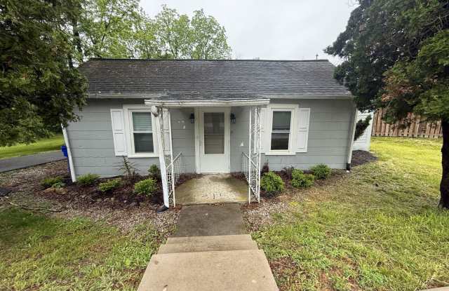 1315 Giles Road photos photos