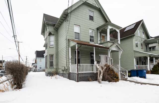 473 Howard Avenue unit: 2 photos photos