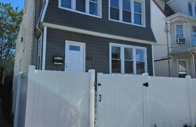 228 W End Ave photos photos