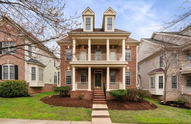 Stunning 4 level detached home close to the Mosaic District in Fairfax! photos photos