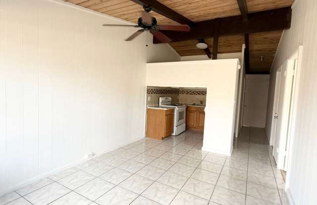Aliamanu/Salt Lake - 2-bedroom 1 bath duplex photos photos