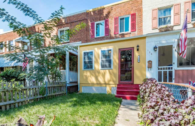124 LYNHAVEN DR - 124 Lynhaven Drive, Alexandria, VA 22305