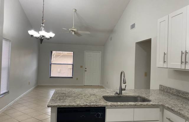 Winter Garden 2 Bedroom 2 Bath home - 428 Eron Way, Winter Garden, FL 34787