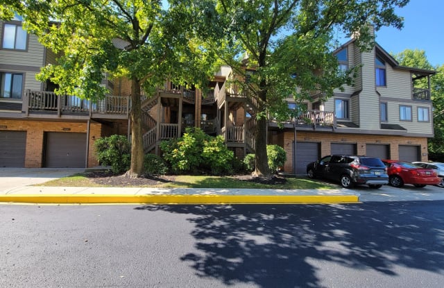 1302 AUGUSTA CIRCLE - 1302 Augusta Circle, Ramblewood, NJ 08054