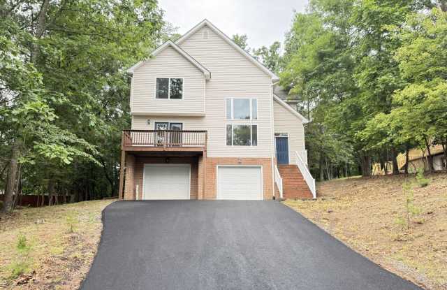1234 LAKEVIEW Drive Gallery 1
