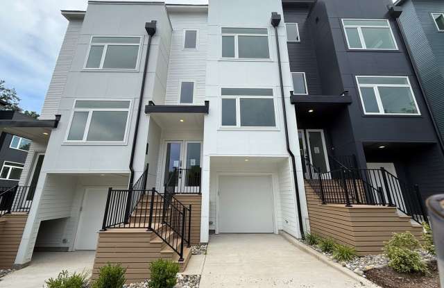 Luxurious New Construction 4BD, 4BA Downtown Raleigh Townhome with Rooftop Terrace photos photos