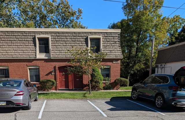 764 Carriage Circle Gallery 1