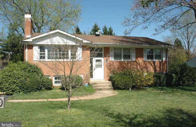 6930 HECTOR Road - 6930 Hector Road, McLean, VA 22101
