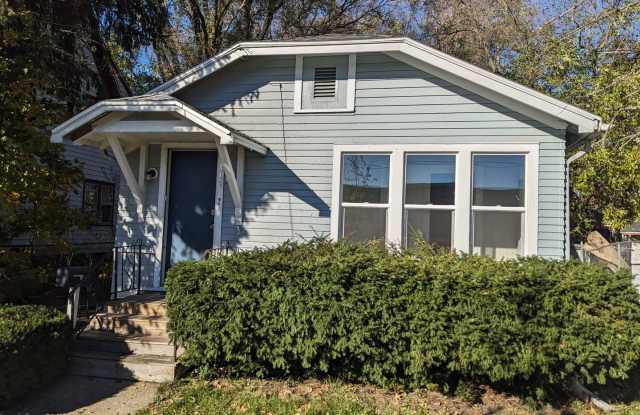 Three Bedroom House in Kalamazoo photos photos