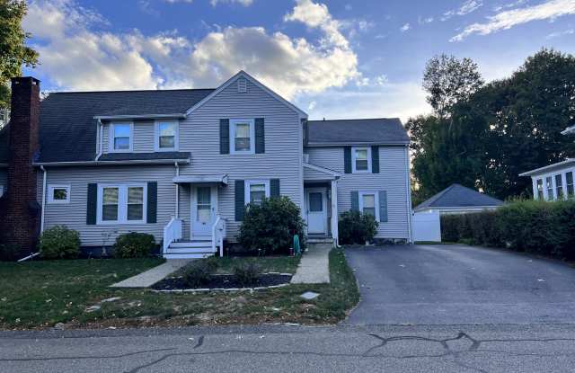 82 Cedar St - 82 Cedar Street, Braintree Town, MA 02184