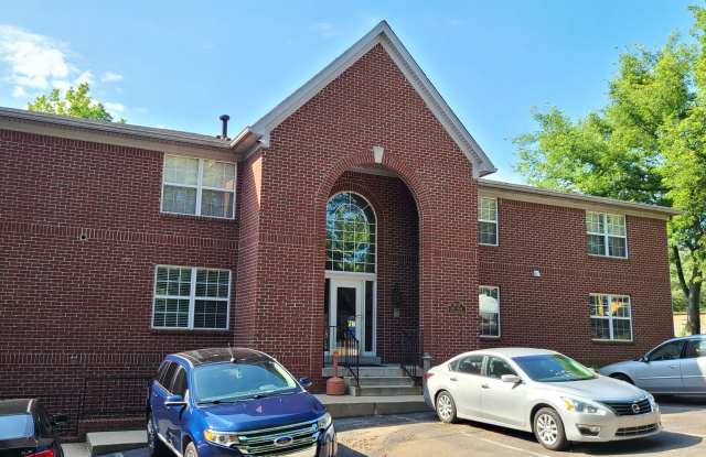 Germantown 2 bedroom, 1 1/2 bath in Brent Park Condos photos photos