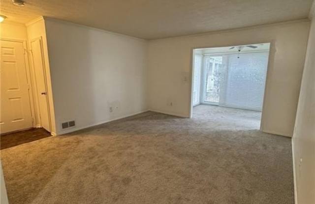 201 Augusta Drive SE Gallery 3