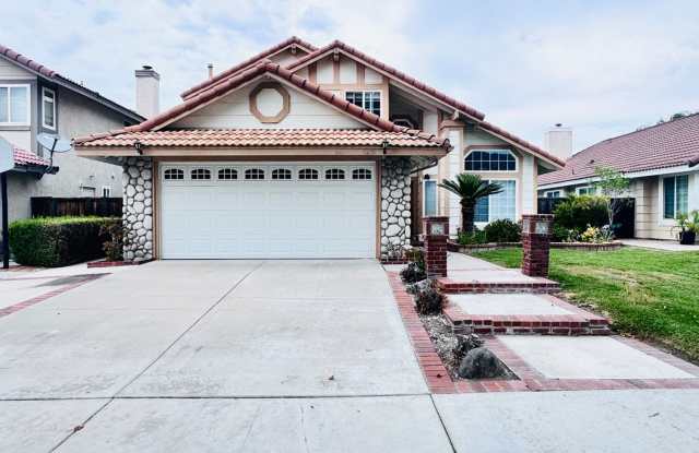 Bright. Modern. Walkable. – 4BR/3BA Home Near Prado View Elementary Parks - 3235 Timberline Drive, Corona, CA 92882 Bright. Modern. Walkable. – 4BR/3BA Home Near Prado View Elementary Parks - 3235 Timberline Drive, Corona, CA 92882