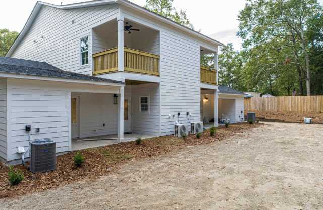 Gorgeous Townhome Available Fall 2027! Gallery 3