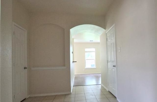 516 Twin Knoll Drive Gallery 4