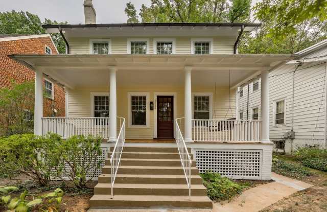 Classic Chevy Chase Charm in NW DC Available Early/Mid July photos photos