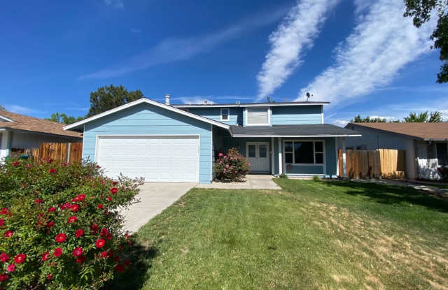 Beautiful Large Home in Quiet Sparks Neighborhood Gallery 1