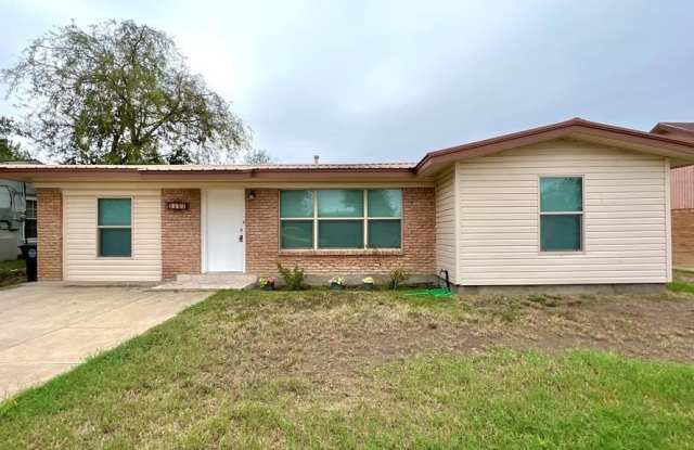 1251 Ricks Dr photos photos
