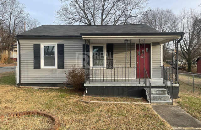 Renovated 3bd/1ba Ranch Style Home in Reidsville !! photos photos