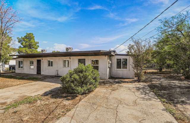 589 Myra Street - 2 Gallery 3