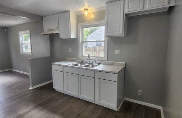 Newly Updated Three Bedroom Single Family Home near 16th and Tibbs photos photos