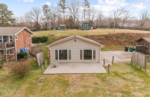 Riverside 2BR/2BA Cottage – Minutes from Downtown Knoxville photos photos