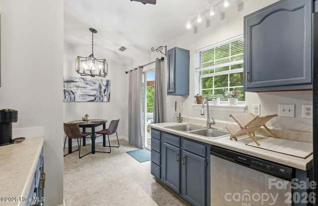 1221 Capps Hollow Drive Gallery 4