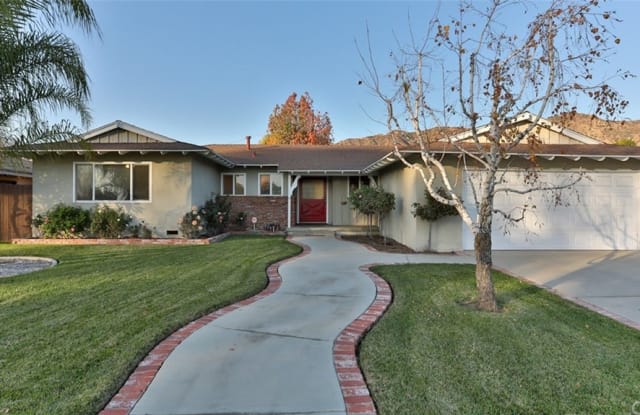 505 E 11th Street - 505 East 11th Street, Azusa, CA 91702