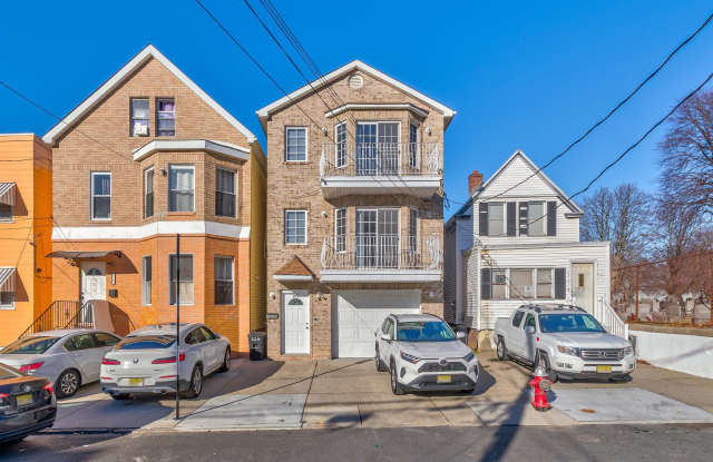 225 BELVEDERE AVE photos photos