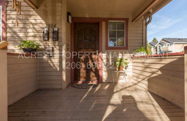 2804 East Yesler Way Gallery 2