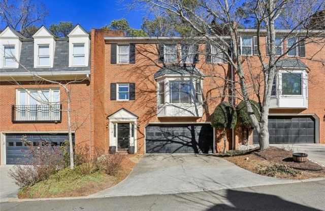 3873 Roswell Road NE unit: 8 photos photos