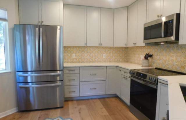 Lovely Condo In Marsh Side Gallery 4