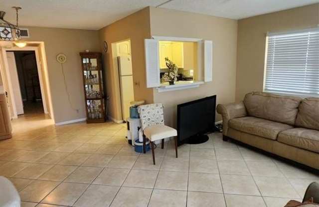 104 Westbury E photos photos