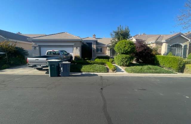 3 Bedroom 2 Bathroom Home In Gated Community photos photos