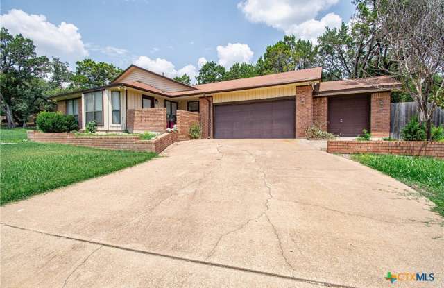 821 Cedar Ridge Street photos photos